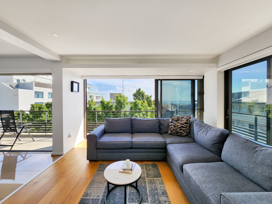 2 Bedroom Property for Sale in Sea Point Western Cape